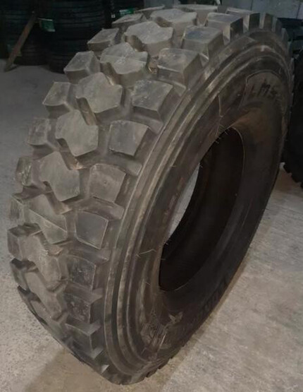 Шина грузовая Long March Lm 901 325/95 R24 162/160G 22PR (ведущая)