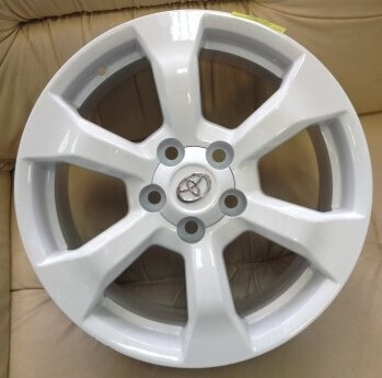 Диск Replica La Ty70 17x7 5x114.3 ET39 DIA60.1 W