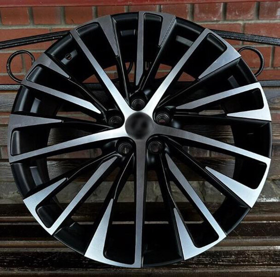Диск Replica Fr Lx 5252 21x8 5x114.3 ET40 DIA60.1 MBM